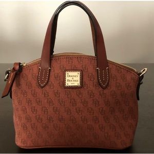 Dooney & Bourke shoulder bag